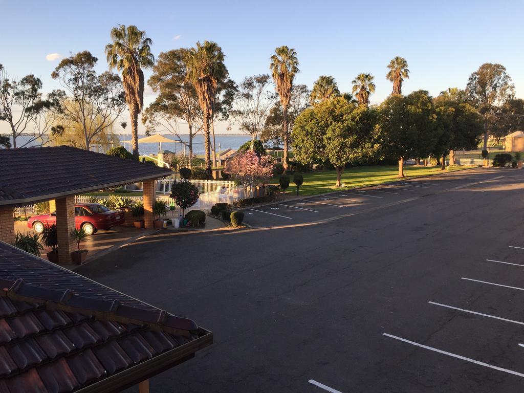 Lakeview Motel Yarrawonga Exterior photo