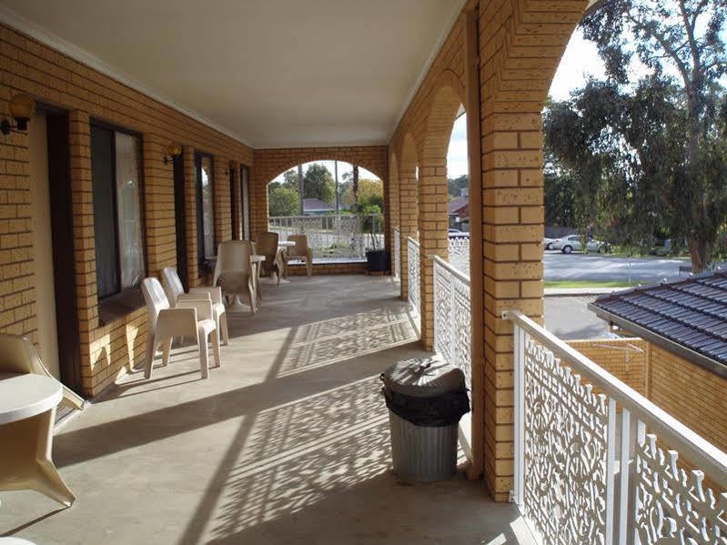 Lakeview Motel Yarrawonga Exterior photo